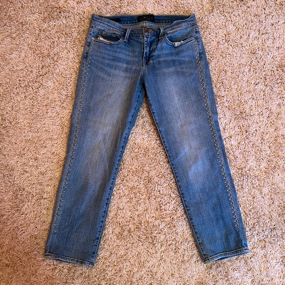 Lucky Brand Sweet Crop Straight Leg Stretch Denim Jeans
